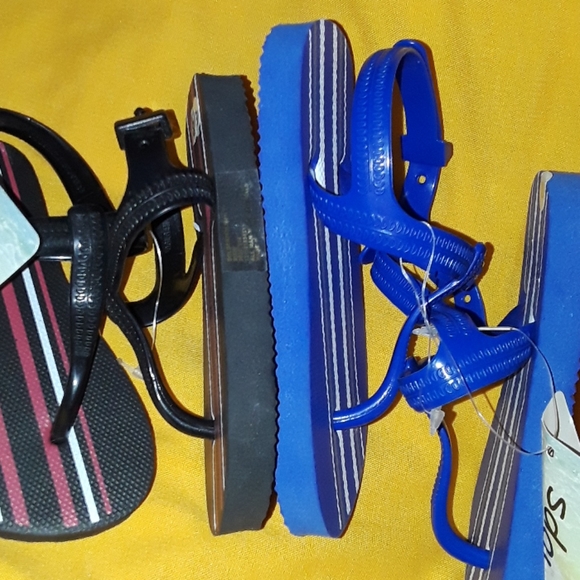 Small & Medium toddler boys sandals ☆New w/tags☆ - Picture 4 of 4
